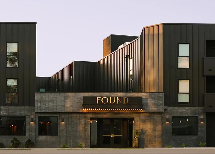 Found Hotel, Santa Monica