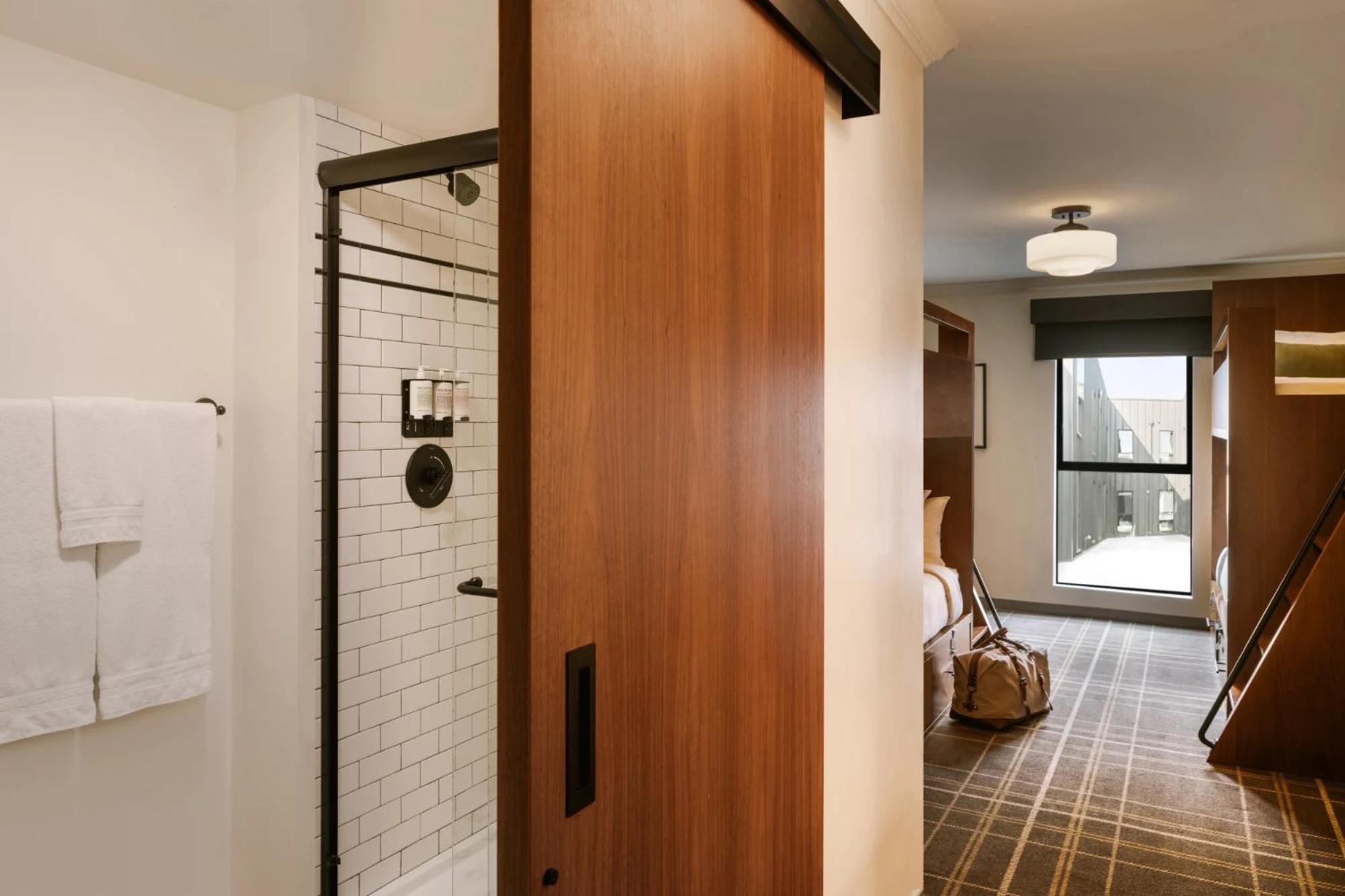 Hotel Sonder At Found Santa Monica 3*